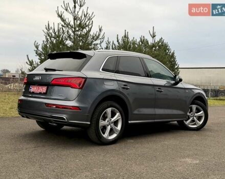 Сірий Ауді Ку 5, об'ємом двигуна 2 л та пробігом 220 тис. км за 29900 $, фото 7 на Automoto.ua