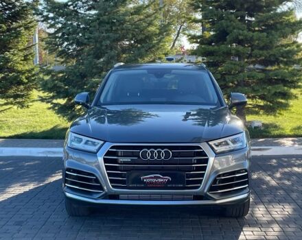 Сірий Ауді Ку 5, об'ємом двигуна 2 л та пробігом 83 тис. км за 26000 $, фото 8 на Automoto.ua