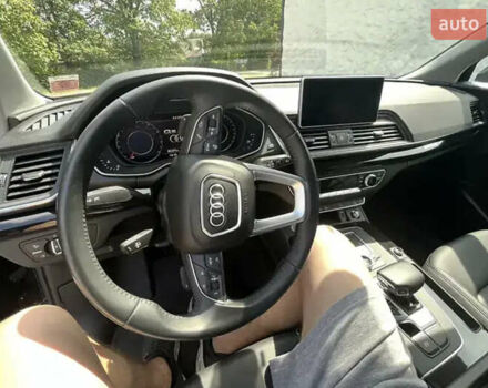 Сірий Ауді Ку 5, об'ємом двигуна 1.98 л та пробігом 97 тис. км за 28000 $, фото 6 на Automoto.ua