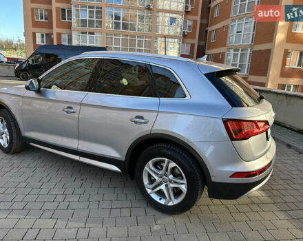 Серый Ауди Ку 5, объемом двигателя 1.97 л и пробегом 85 тыс. км за 38000 $, фото 2 на Automoto.ua