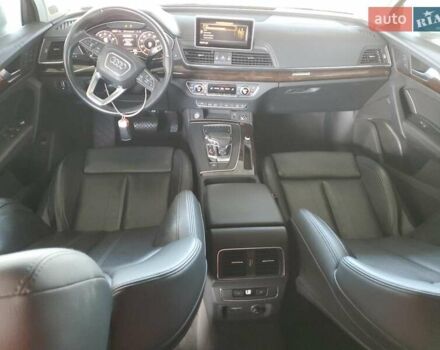 Серый Ауди Ку 5, объемом двигателя 1.98 л и пробегом 86 тыс. км за 7500 $, фото 7 на Automoto.ua
