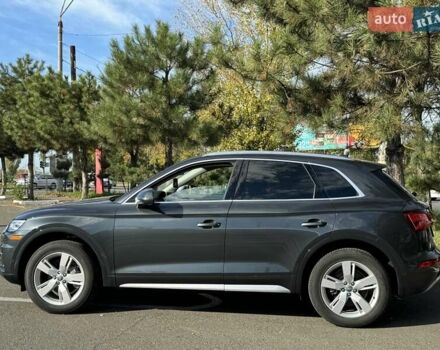 Сірий Ауді Ку 5, об'ємом двигуна 1.98 л та пробігом 63 тис. км за 27900 $, фото 5 на Automoto.ua