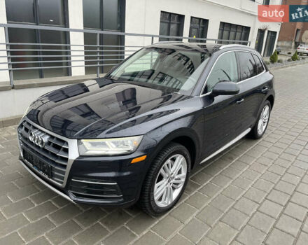 Сірий Ауді Ку 5, об'ємом двигуна 2 л та пробігом 300 тис. км за 19900 $, фото 6 на Automoto.ua