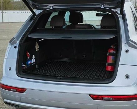 Серый Ауди Ку 5, объемом двигателя 2 л и пробегом 118 тыс. км за 17000 $, фото 2 на Automoto.ua