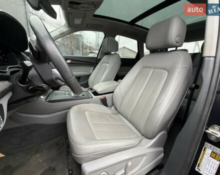 Серый Ауди Ку 5, объемом двигателя 2 л и пробегом 129 тыс. км за 19200 $, фото 12 на Automoto.ua