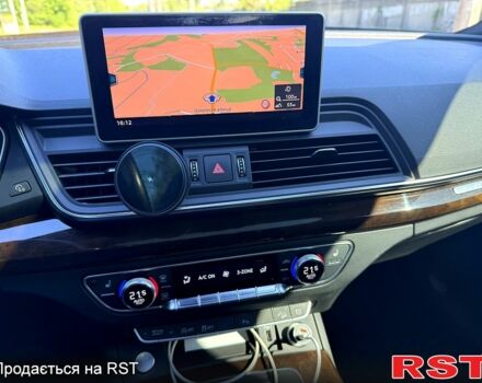 Сірий Ауді Ку 5, об'ємом двигуна 2 л та пробігом 126 тис. км за 28000 $, фото 10 на Automoto.ua