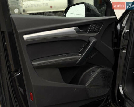 Серый Ауди Ку 5, объемом двигателя 2 л и пробегом 70 тыс. км за 26800 $, фото 7 на Automoto.ua