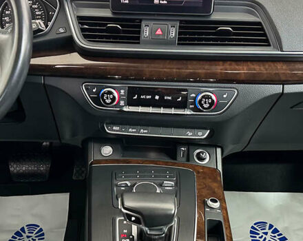 Серый Ауди Ку 5, объемом двигателя 2 л и пробегом 165 тыс. км за 26250 $, фото 17 на Automoto.ua