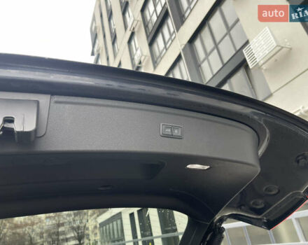 Сірий Ауді Ку 5, об'ємом двигуна 2 л та пробігом 300 тис. км за 21000 $, фото 41 на Automoto.ua