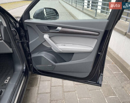 Сірий Ауді Ку 5, об'ємом двигуна 2 л та пробігом 300 тис. км за 19900 $, фото 31 на Automoto.ua