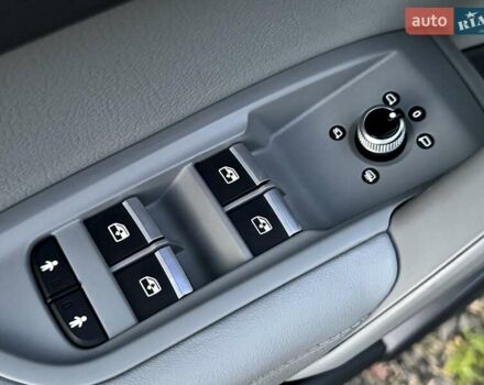 Сірий Ауді Ку 5, об'ємом двигуна 2 л та пробігом 220 тис. км за 29900 $, фото 69 на Automoto.ua