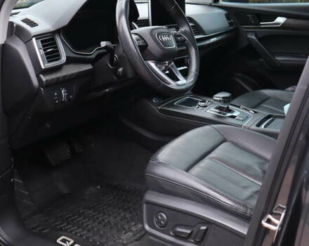 Серый Ауди Ку 5, объемом двигателя 1.98 л и пробегом 164 тыс. км за 37500 $, фото 5 на Automoto.ua