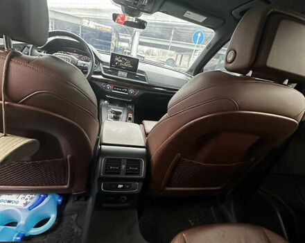 Серый Ауди Ку 5, объемом двигателя 1.98 л и пробегом 89 тыс. км за 28000 $, фото 6 на Automoto.ua