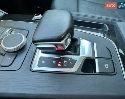 Сірий Ауді Ку 5, об'ємом двигуна 2 л та пробігом 34 тис. км за 29990 $, фото 32 на Automoto.ua