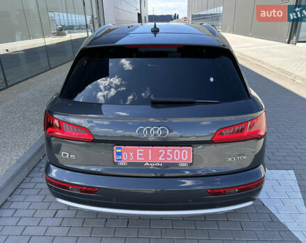 Серый Ауди Ку 5, объемом двигателя 1.97 л и пробегом 170 тыс. км за 32000 $, фото 18 на Automoto.ua