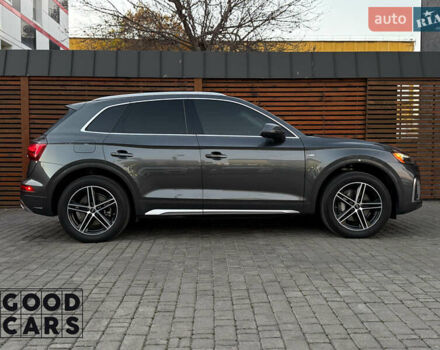 Серый Ауди Ку 5, объемом двигателя 1.98 л и пробегом 30 тыс. км за 52000 $, фото 7 на Automoto.ua