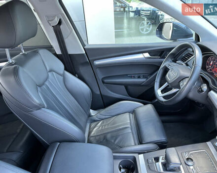 Серый Ауди Ку 5, объемом двигателя 1.97 л и пробегом 170 тыс. км за 32000 $, фото 37 на Automoto.ua