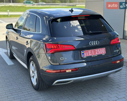 Серый Ауди Ку 5, объемом двигателя 1.97 л и пробегом 170 тыс. км за 32000 $, фото 15 на Automoto.ua