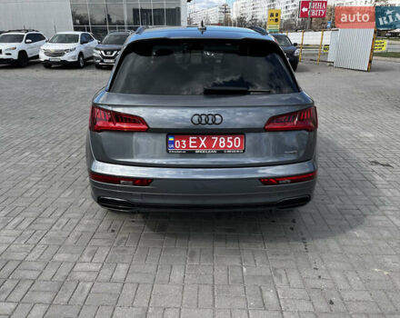 Серый Ауди Ку 5, объемом двигателя 2 л и пробегом 204 тыс. км за 29500 $, фото 3 на Automoto.ua