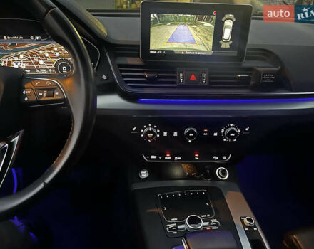 Серый Ауди Ку 5, объемом двигателя 2 л и пробегом 204 тыс. км за 29500 $, фото 23 на Automoto.ua