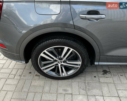 Серый Ауди Ку 5, объемом двигателя 2 л и пробегом 204 тыс. км за 29500 $, фото 4 на Automoto.ua