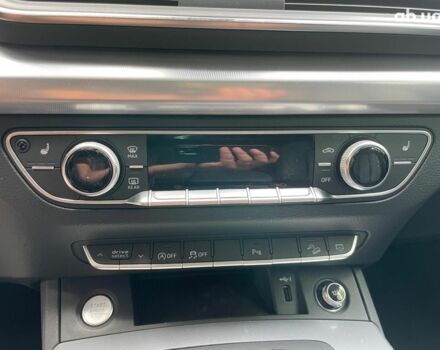 Серый Ауди Ку 5, объемом двигателя 2 л и пробегом 89 тыс. км за 30990 $, фото 31 на Automoto.ua