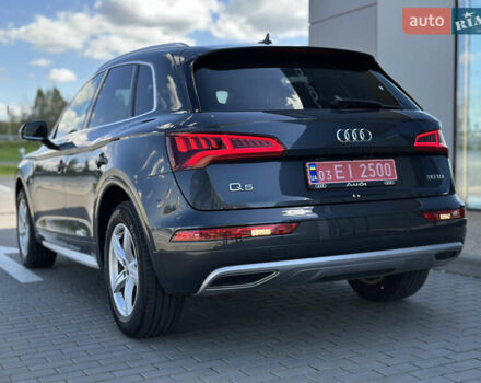 Серый Ауди Ку 5, объемом двигателя 1.97 л и пробегом 170 тыс. км за 32000 $, фото 13 на Automoto.ua