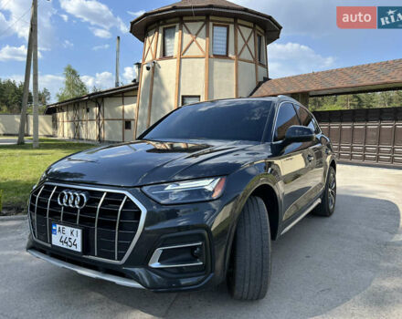 Серый Ауди Ку 5, объемом двигателя 1.98 л и пробегом 36 тыс. км за 39000 $, фото 2 на Automoto.ua