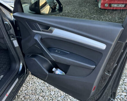 Серый Ауди Ку 5, объемом двигателя 1.97 л и пробегом 215 тыс. км за 39000 $, фото 26 на Automoto.ua