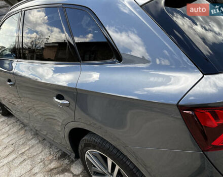 Серый Ауди Ку 5, объемом двигателя 2 л и пробегом 204 тыс. км за 29500 $, фото 19 на Automoto.ua