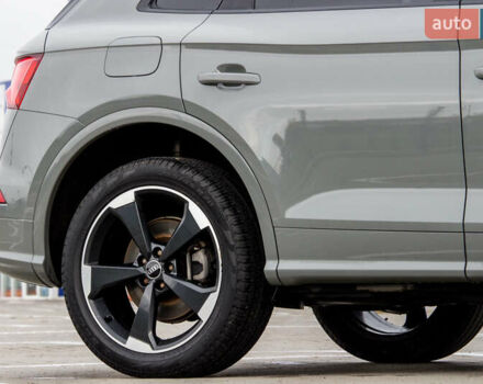 Сірий Ауді Ку 5, об'ємом двигуна 2 л та пробігом 149 тис. км за 31000 $, фото 24 на Automoto.ua