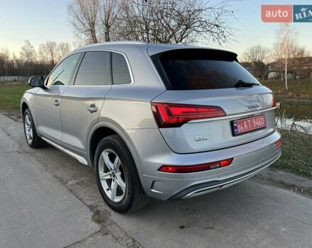 Сірий Ауді Ку 5, об'ємом двигуна 2 л та пробігом 77 тис. км за 28900 $, фото 6 на Automoto.ua