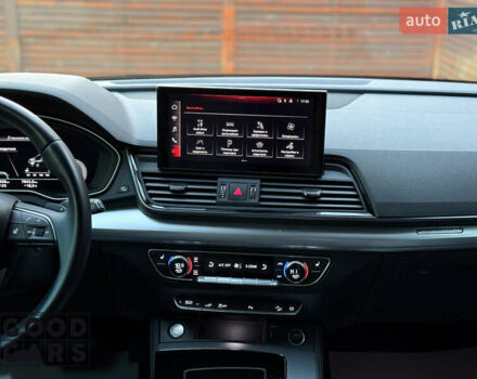 Серый Ауди Ку 5, объемом двигателя 1.98 л и пробегом 30 тыс. км за 52000 $, фото 23 на Automoto.ua