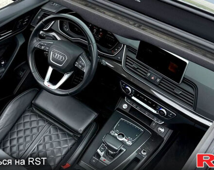 Серый Ауди Ку 5, объемом двигателя 3 л и пробегом 73 тыс. км за 31500 $, фото 5 на Automoto.ua