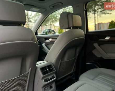 Серый Ауди Ку 5, объемом двигателя 1.98 л и пробегом 98 тыс. км за 36300 $, фото 23 на Automoto.ua