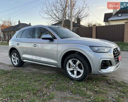 Сірий Ауді Ку 5, об'ємом двигуна 2 л та пробігом 77 тис. км за 28900 $, фото 2 на Automoto.ua