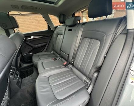 Серый Ауди Ку 5, объемом двигателя 0 л и пробегом 104 тыс. км за 27500 $, фото 26 на Automoto.ua