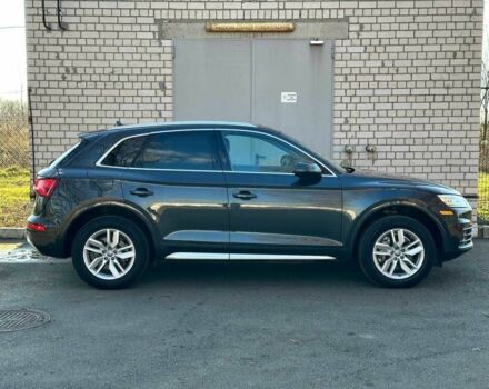 Сірий Ауді Ку 5, об'ємом двигуна 2 л та пробігом 34 тис. км за 29990 $, фото 6 на Automoto.ua