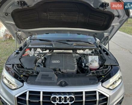 Сірий Ауді Ку 5, об'ємом двигуна 2 л та пробігом 77 тис. км за 28900 $, фото 37 на Automoto.ua