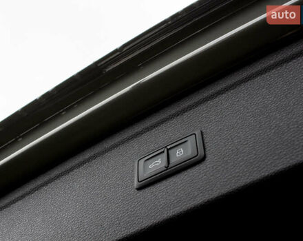 Сірий Ауді Ку 5, об'ємом двигуна 2 л та пробігом 149 тис. км за 31000 $, фото 86 на Automoto.ua