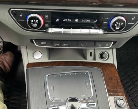 Серый Ауди Ку 5, объемом двигателя 2 л и пробегом 78 тыс. км за 16900 $, фото 15 на Automoto.ua