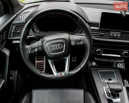 Сірий Ауді Ку 5, об'ємом двигуна 2 л та пробігом 149 тис. км за 31000 $, фото 90 на Automoto.ua