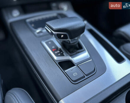 Серый Ауди Ку 5, объемом двигателя 1.97 л и пробегом 170 тыс. км за 32000 $, фото 22 на Automoto.ua