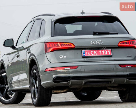 Сірий Ауді Ку 5, об'ємом двигуна 2 л та пробігом 149 тис. км за 31000 $, фото 32 на Automoto.ua