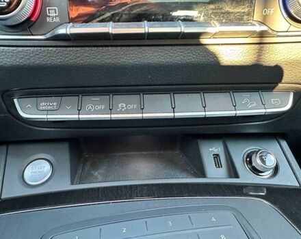 Сірий Ауді Ку 5, об'ємом двигуна 2 л та пробігом 34 тис. км за 29990 $, фото 22 на Automoto.ua