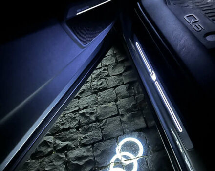 Серый Ауди Ку 5, объемом двигателя 1.98 л и пробегом 100 тыс. км за 34500 $, фото 31 на Automoto.ua