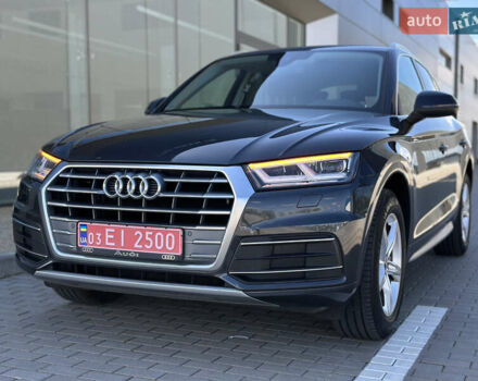 Серый Ауди Ку 5, объемом двигателя 1.97 л и пробегом 170 тыс. км за 32000 $, фото 1 на Automoto.ua