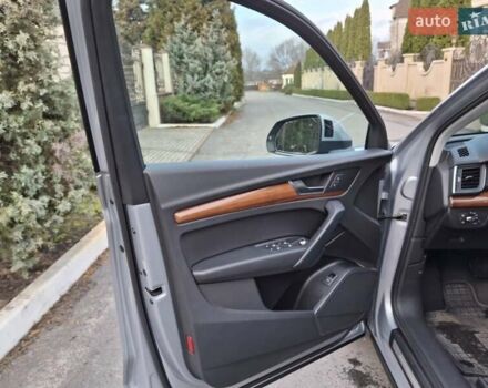 Серый Ауди Ку 5, объемом двигателя 2 л и пробегом 77 тыс. км за 28500 $, фото 17 на Automoto.ua