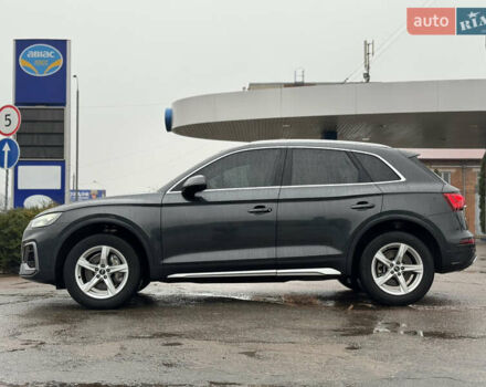 Серый Ауди Ку 5, объемом двигателя 1.98 л и пробегом 76 тыс. км за 32800 $, фото 3 на Automoto.ua