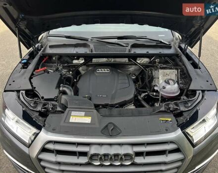 Серый Ауди Ку 5, объемом двигателя 0 л и пробегом 104 тыс. км за 27500 $, фото 44 на Automoto.ua